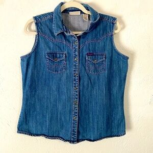 2/$20 Wrangler Women's Blue Medium Wash Cotton Trucker Denim Vest L Semi-Vintage